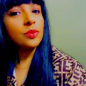 Meet your Posher, Carol